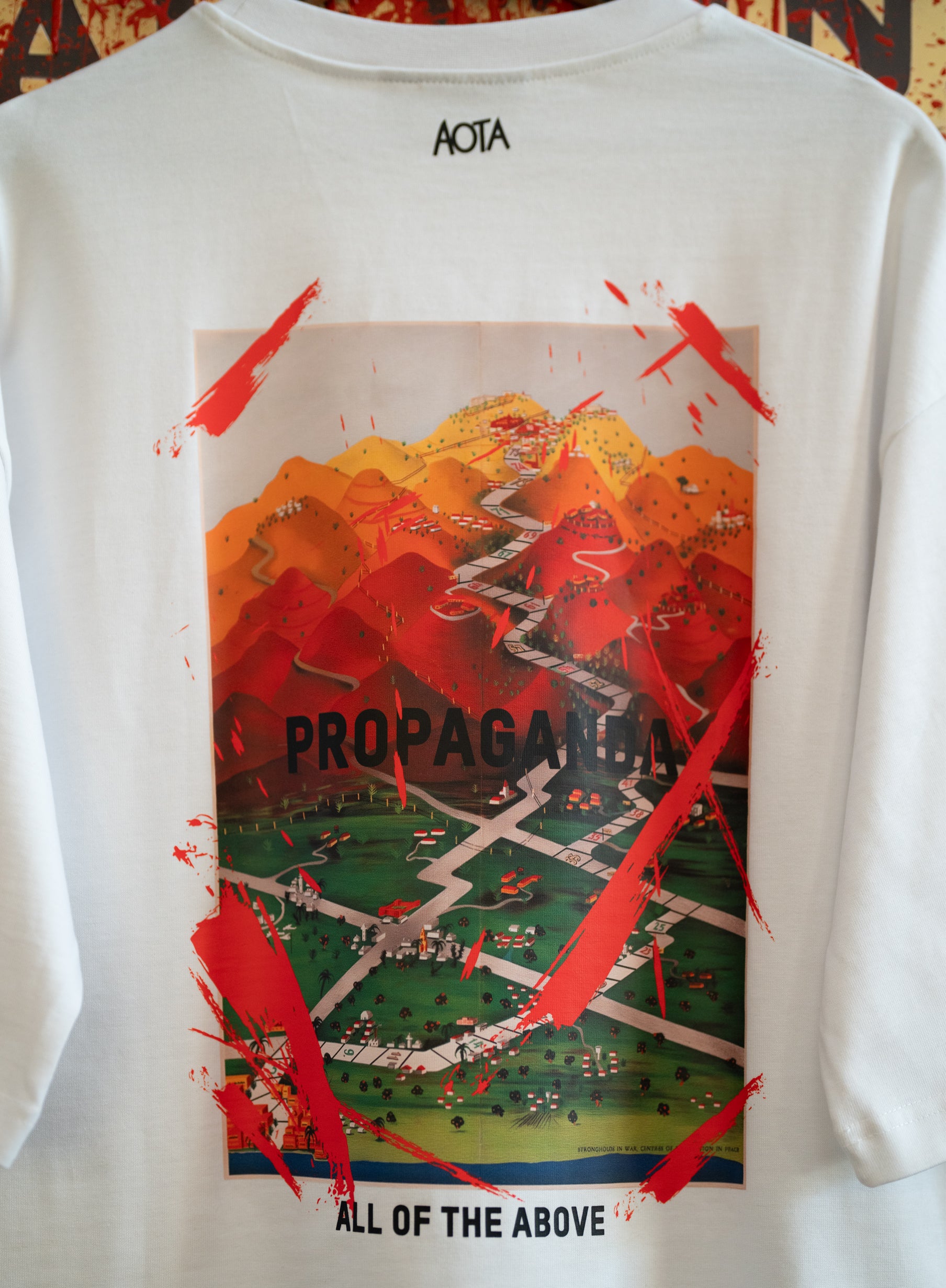 PROPAGANDA TEE